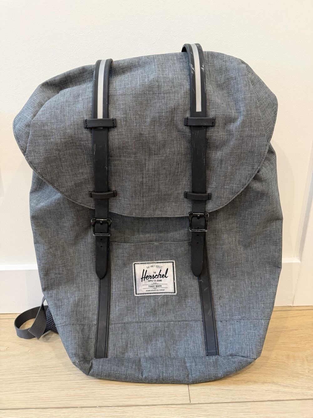 Herschel Little America Backpack Raven Crosshatch 30L Magnet Straps Academia
